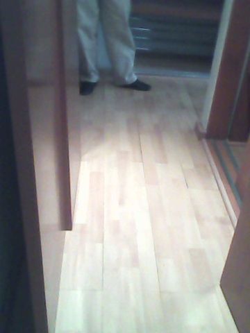 ASI ESTABA EL PISO CON LA HUMEDAD